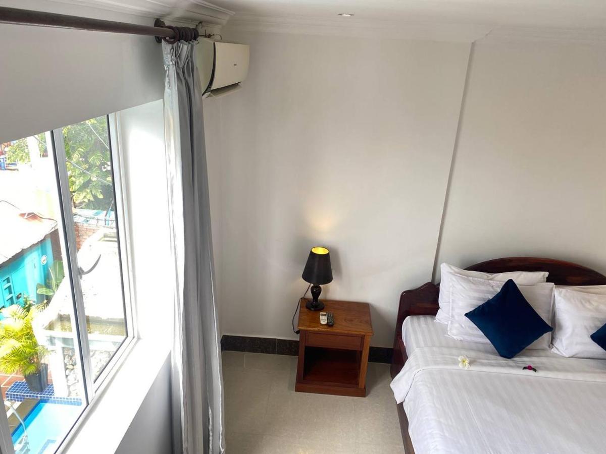 The Blanc Hotel 3*